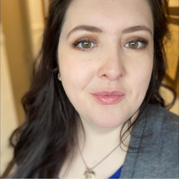 Meet your Posher, Haley - Picture 1 of 1